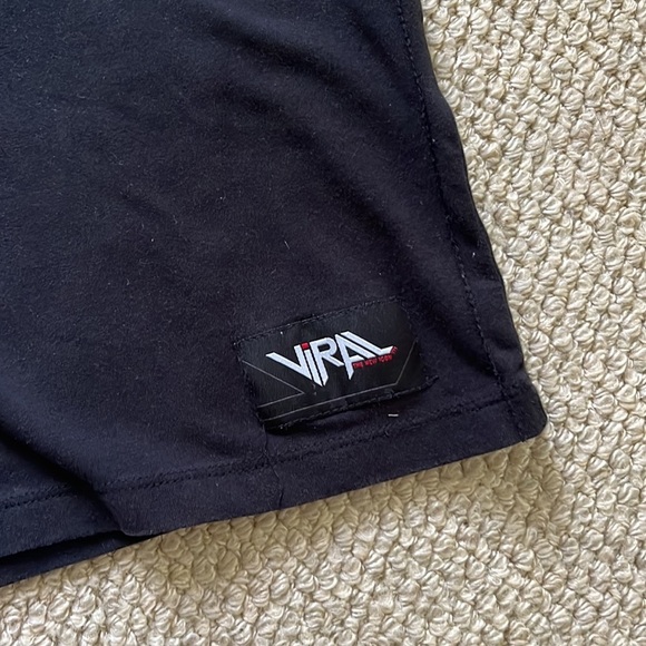 Vintage Toronto maple leafs tshirt - Picture 2 of 4